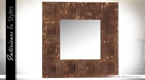 Miroir carré en métal aspect oxydé et vieilli 60 x 60 cm